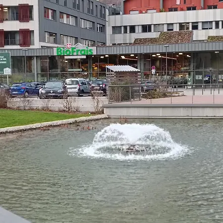 Un Bon Momentde Dente Apartment